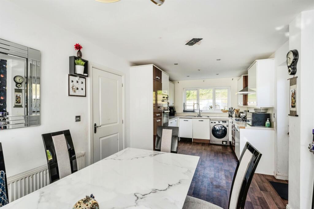 Additional image 5 of Clos Yr Eryr, Bridgend