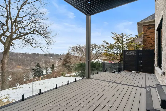 Additional image 39 of 19 The Palisades