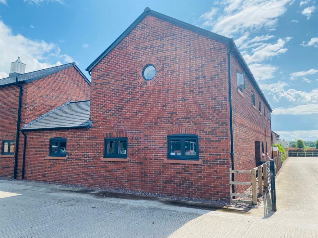 Additional image 24 of Belgrave Garden Mews, Pulford, Chester