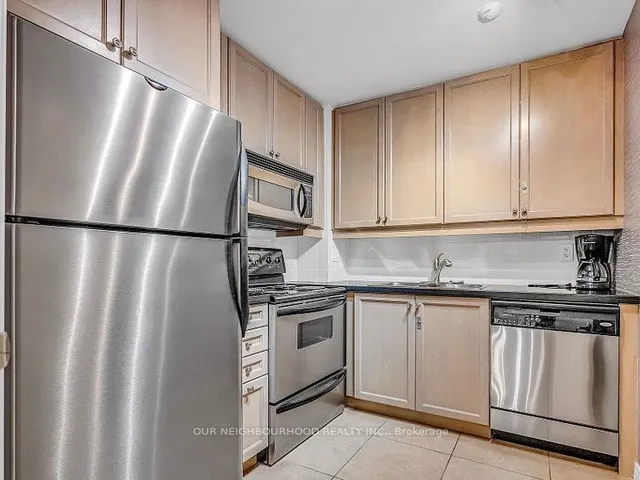 Additional image 33 of 205 The Donway W Unit 320