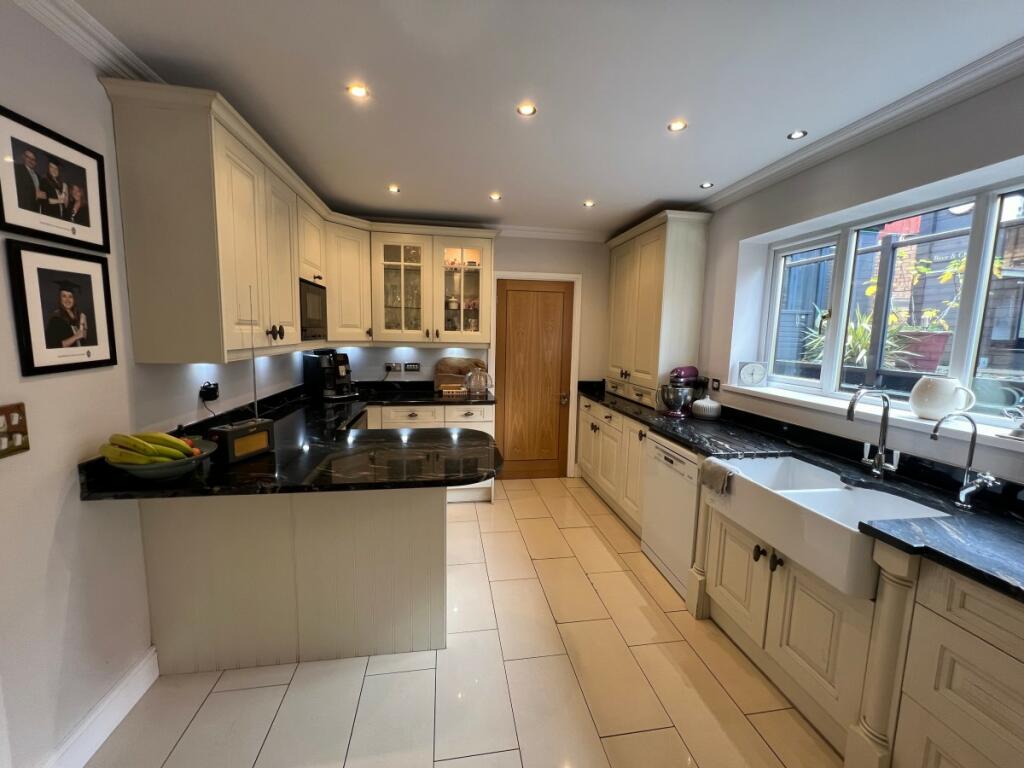 Additional image 6 of Bronheulwen, Porth - Porth