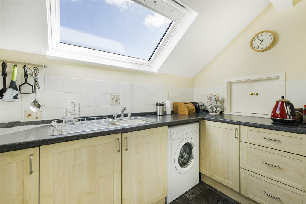 Additional image 5 of Hopyard Meadow, Cowbridge