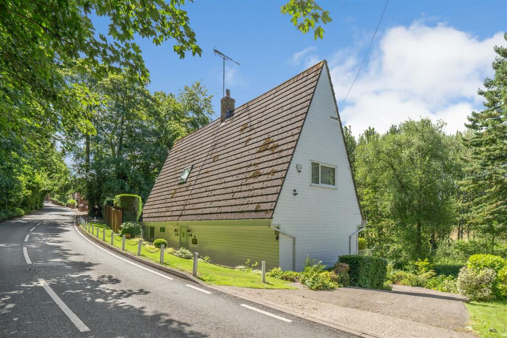 Additional image 41 of Dibbinsdale Road, Bromborough, Wirral