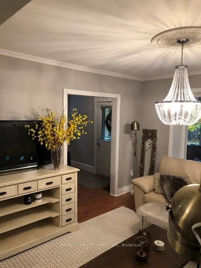 Additional image 4 of 61 Mount Hope St