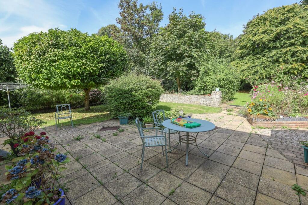 Additional image 12 of 2 Whitehouse Close, Flanders Road, Llantwit Major, Vale Of Glamorgan, CF61 1RL