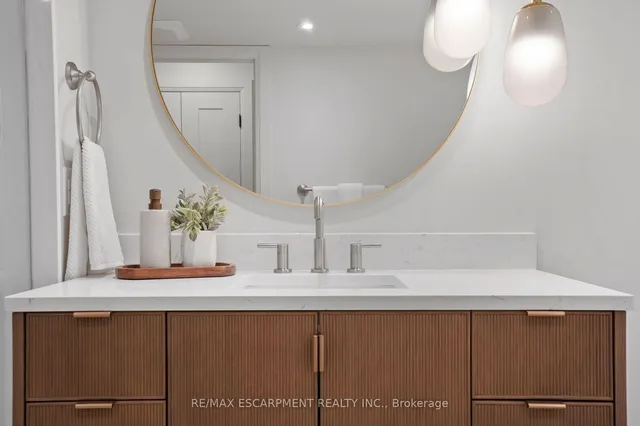 Additional image 26 of 2190 Lakeshore Rd Unit 403