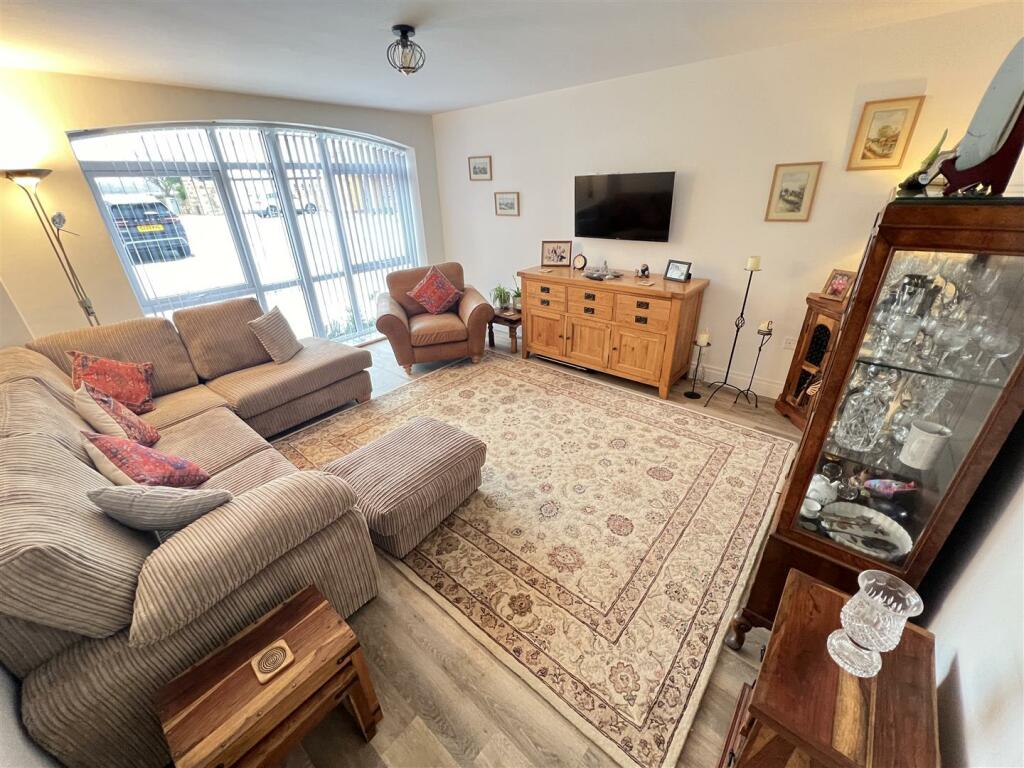 Additional image 5 of Barnston Road, Heswall, Wirral
