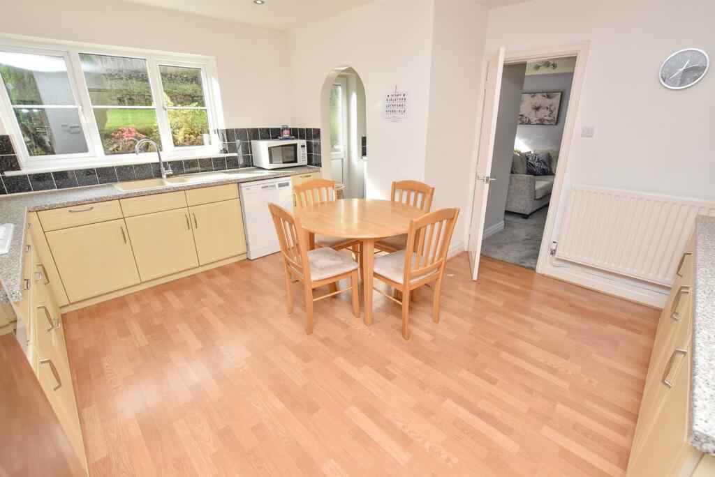 Additional image 4 of Ormesby Grove, Raby Mere