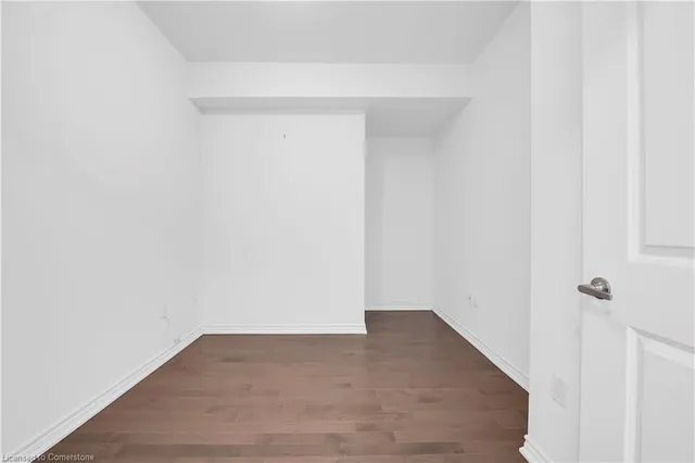 Additional image 15 of 427 Aberdeen Ave Unit 304