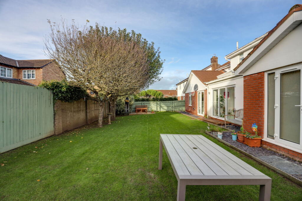 Additional image 33 of Whitcliffe Drive, Penarth