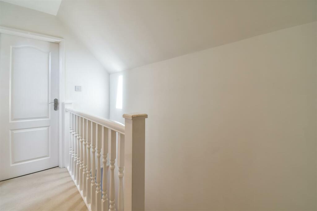 Additional image 35 of Highlight Lane, Barry