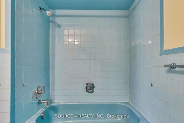 Additional image 22 of 21 Madonna Gdns