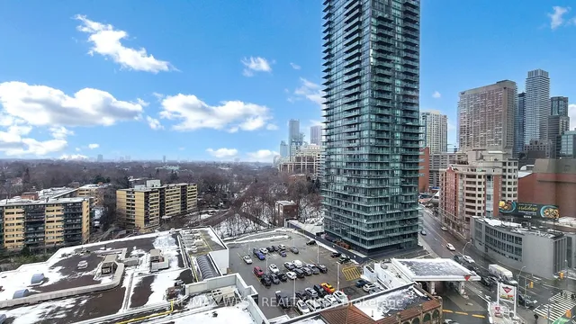 Additional image 38 of 900 Yonge St Unit 1403
