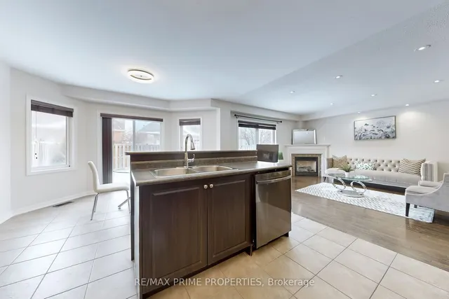 Additional image 14 of 748 CALDWELL Cres