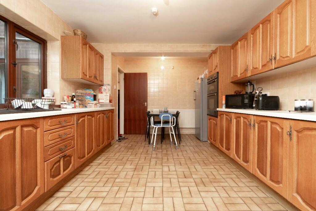 Additional image 14 of Glynbargoed Close, Trelewis, Treharris