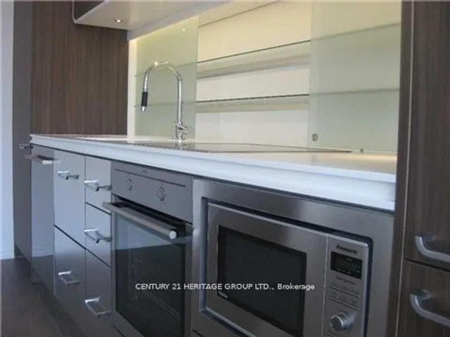 Additional image 10 of 45 Charles St Unit 3212