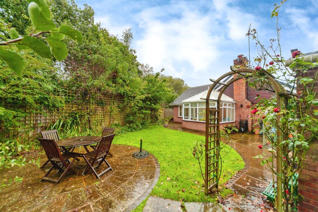 Additional image 14 of Bridgend, Mickle Trafford, Chester