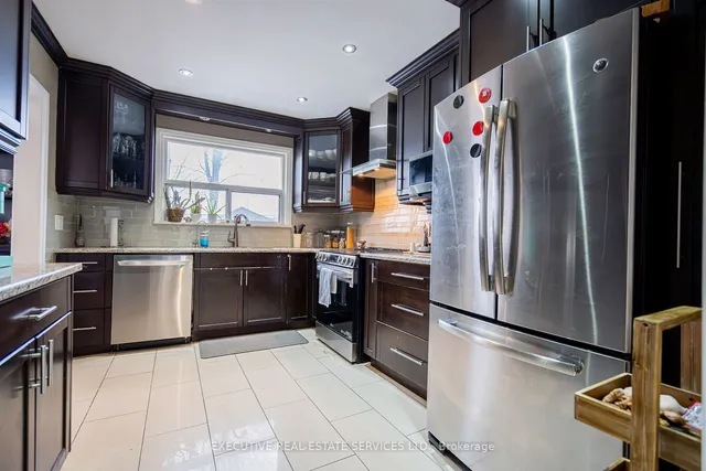 Additional image 17 of 47 Foxrun Ave