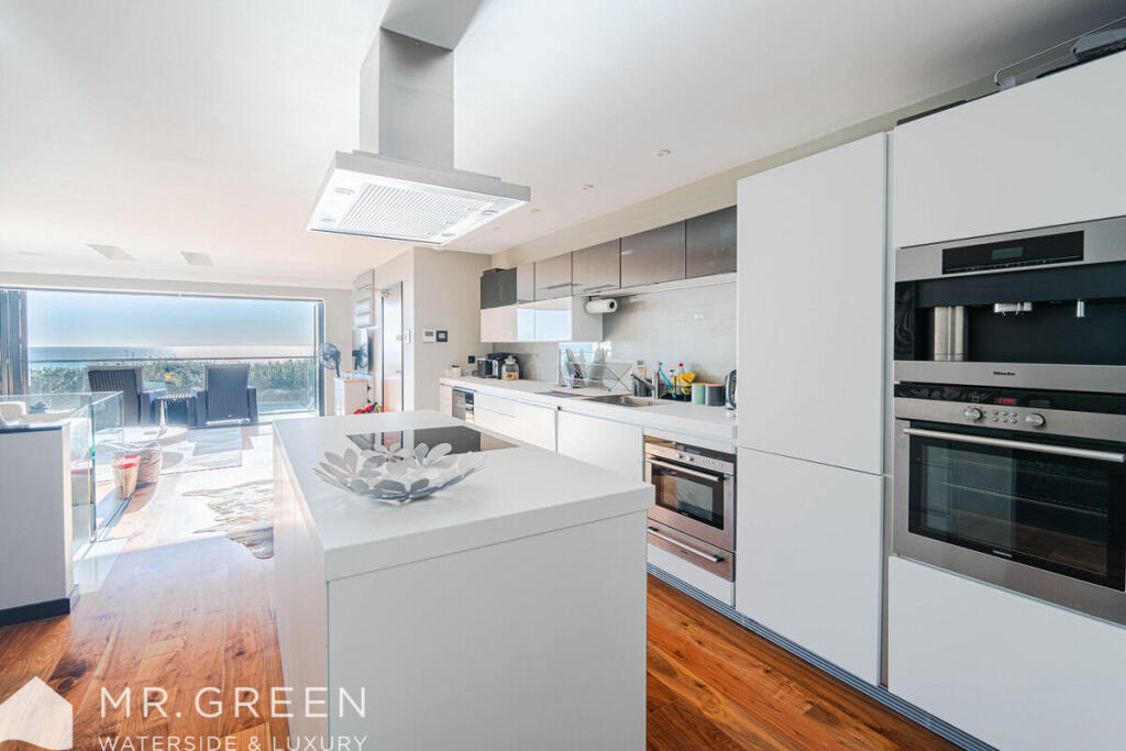 Additional image 8 of Ocean, 53 Boscombe Overcliff Drive, Bournemouth, BH5 2DW