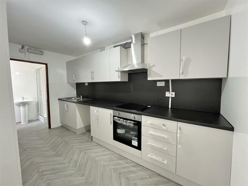 Additional image 3 of Exhibition Row, Aberdare