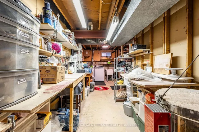 Additional image 32 of 371 Knightsbridge Cres