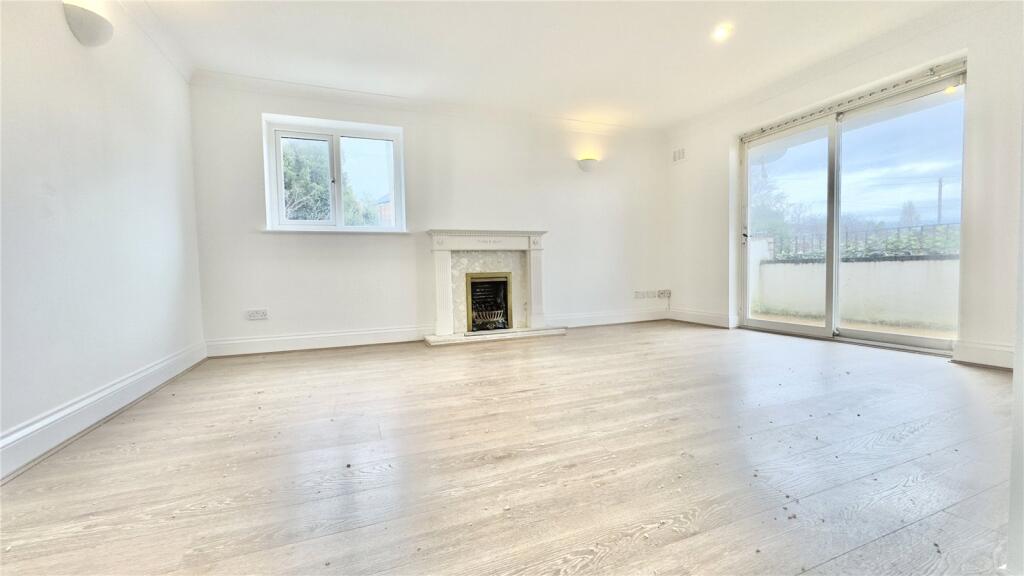 Additional image 4 of Caldy Road, West Kirby, Wirral, Merseyside, CH48