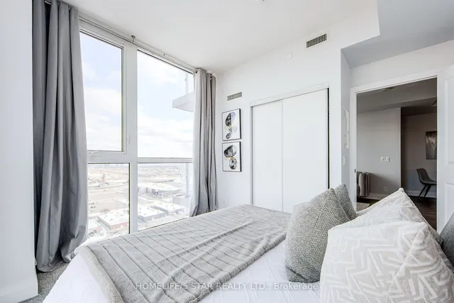 Additional image 28 of 17 ZORRA St Unit 2103