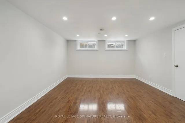 Additional image 32 of 48 Neapolitan Dr