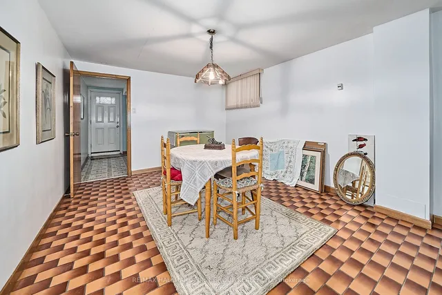 Additional image 28 of 10 Romanway Cres