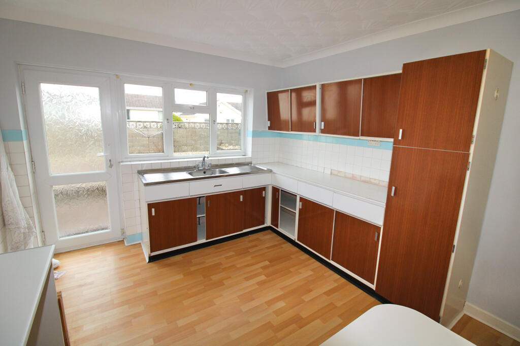 Additional image 4 of DE GRANVILLE CLOSE, PORTHCAWL, CF36 3JF