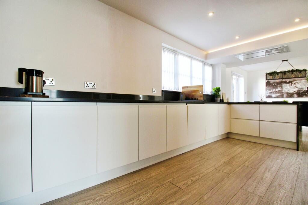 Additional image 5 of Cwrt Dyfed, BARRY