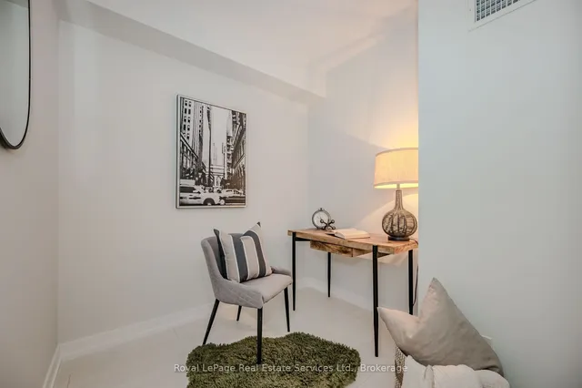 Additional image 13 of 19 Western Battery Rd Unit 310