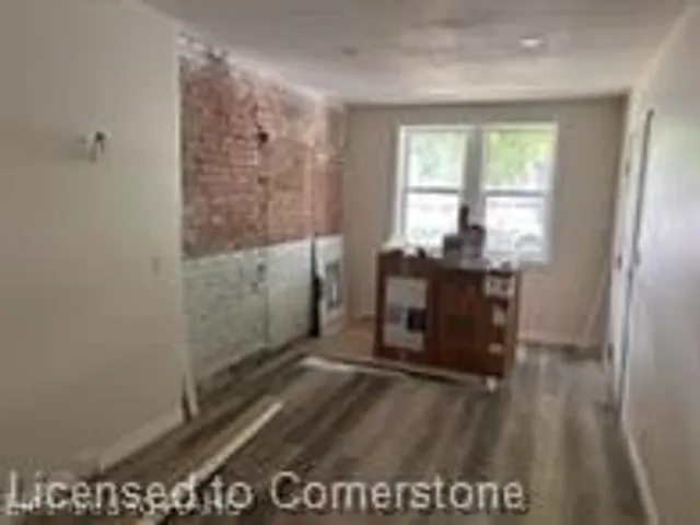 Additional image 5 of 488 Hughson St