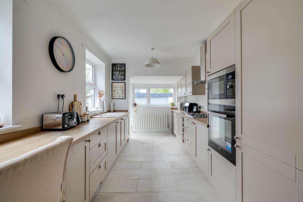 Additional image 6 of Long Lane, Upton, CH2