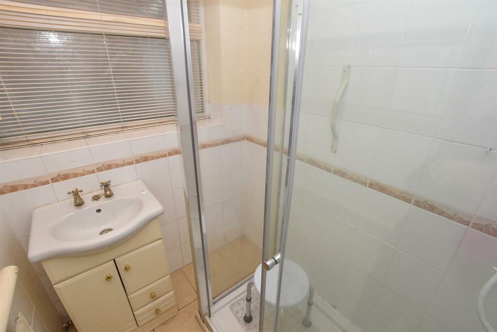 Additional image 13 of Alistair Drive, Bromborough