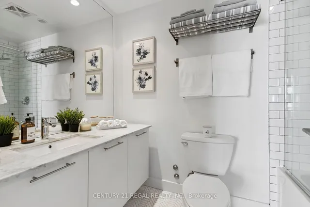 Additional image 19 of 533 Richmond St Unit 605