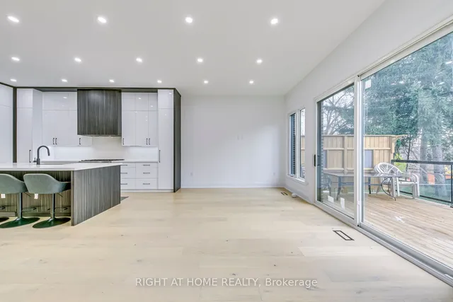 Additional image 11 of 5 Enfield Ave