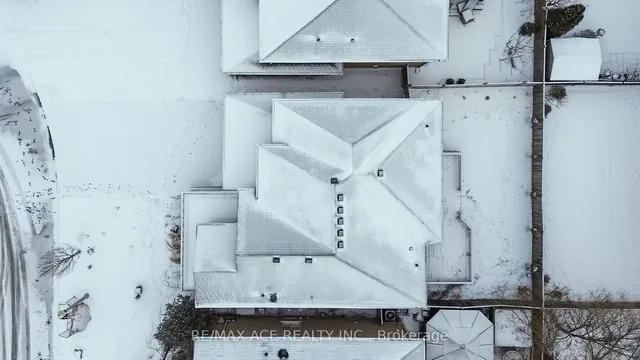 Additional image 40 of 46 Bridgenorth Cres