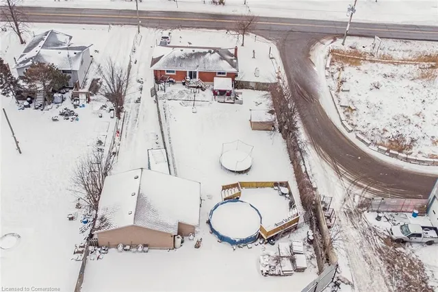 Additional image 37 of 725 Mud St