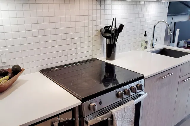 Additional image 13 of 251 Jarvis St Unit 4807