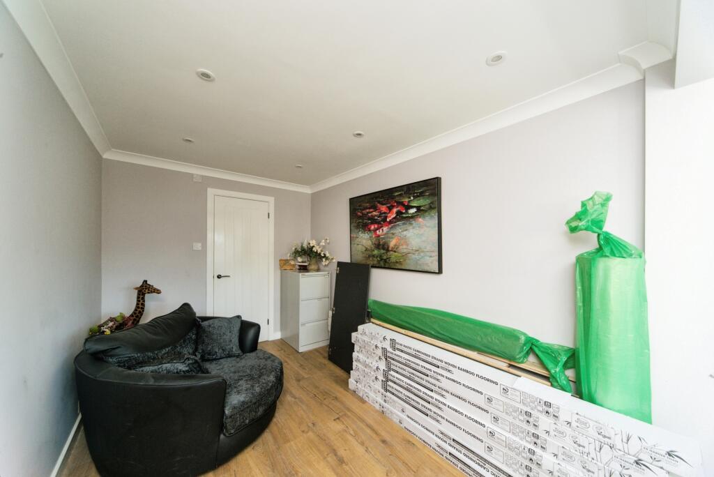 Additional image 4 of Elmwood Gardens, Eastbourne, BN23