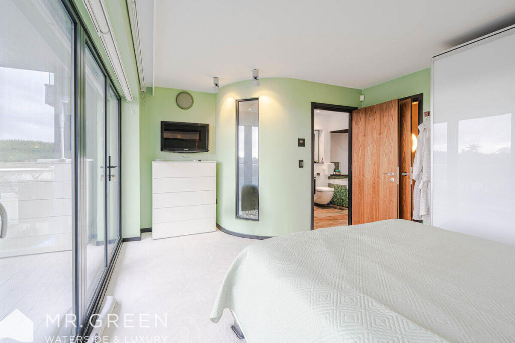 Additional image 15 of Ocean, 53 Boscombe Overcliff Drive, Bournemouth, BH5 2DW