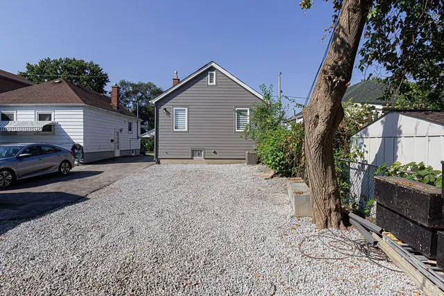 Additional image 33 of 961 Victoria Park Ave