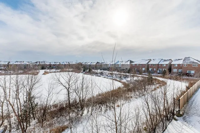 Additional image 33 of 640 Sauve St Unit 221