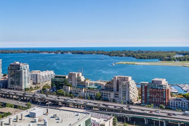 Additional image 18 of 15 Iceboat Terr Unit 3303