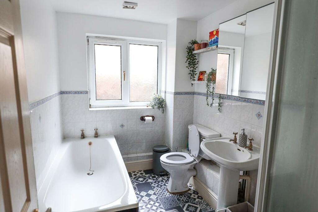 Additional image 6 of The Duchy, Church Close, Ogmore-By-Sea, Vale Of Glamorgan, CF32 0PZ