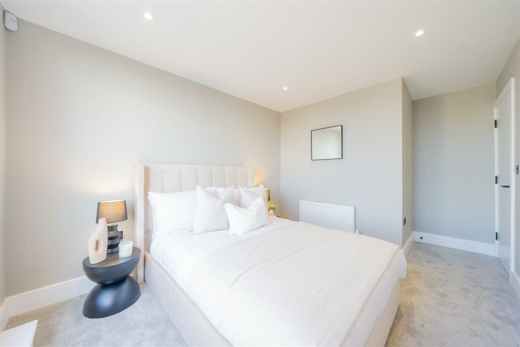 Additional image 27 of Telegraph Road, Heswall, Wirral