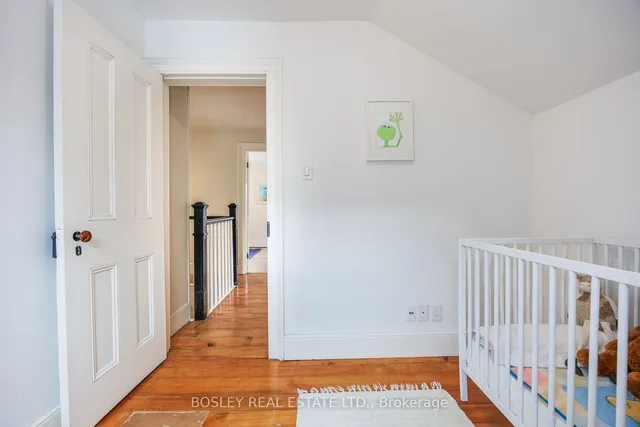 Additional image 27 of 38 Queens Dr