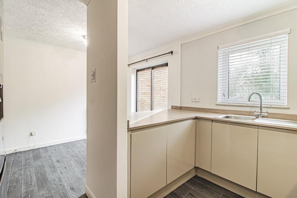 Additional image 10 of Manor Chase, Beddau, Pontypridd, CF38