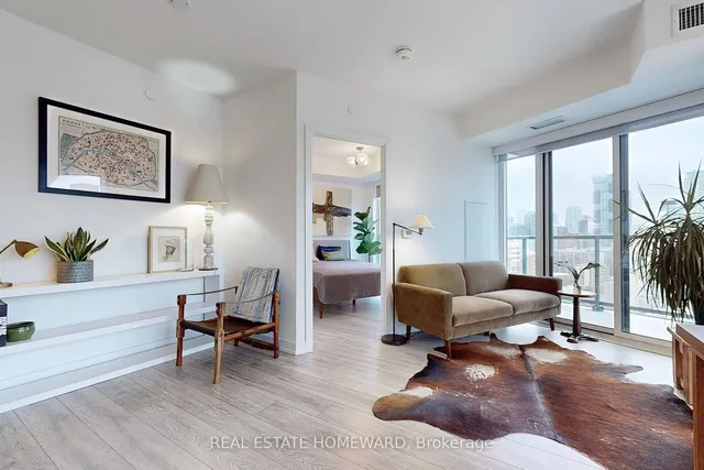 Additional image 7 of 159 Wellesley St Unit 1809